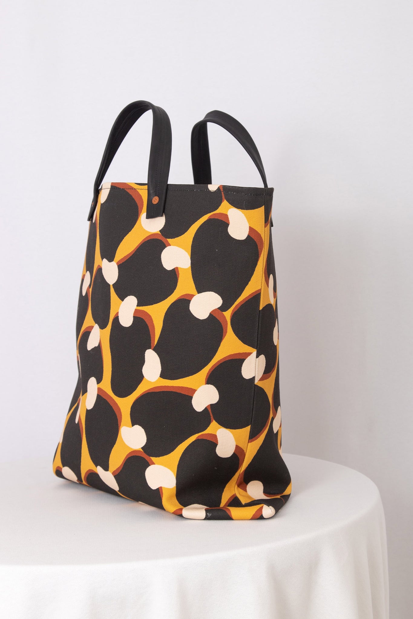 SHOPPER